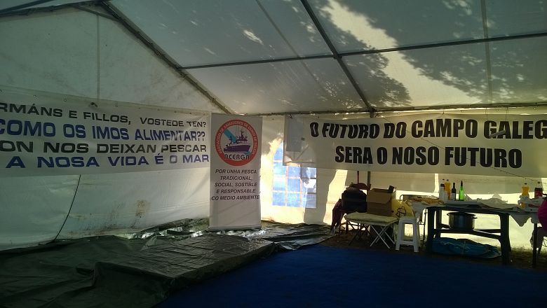 16-01-24 levantamento acampada cerco 008.jpg